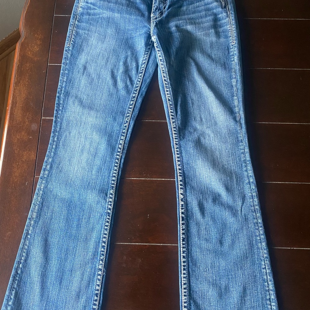 Silver Women's Aiko Blue Jeans- Low Rise-Boot Cut Sz 31 x 31